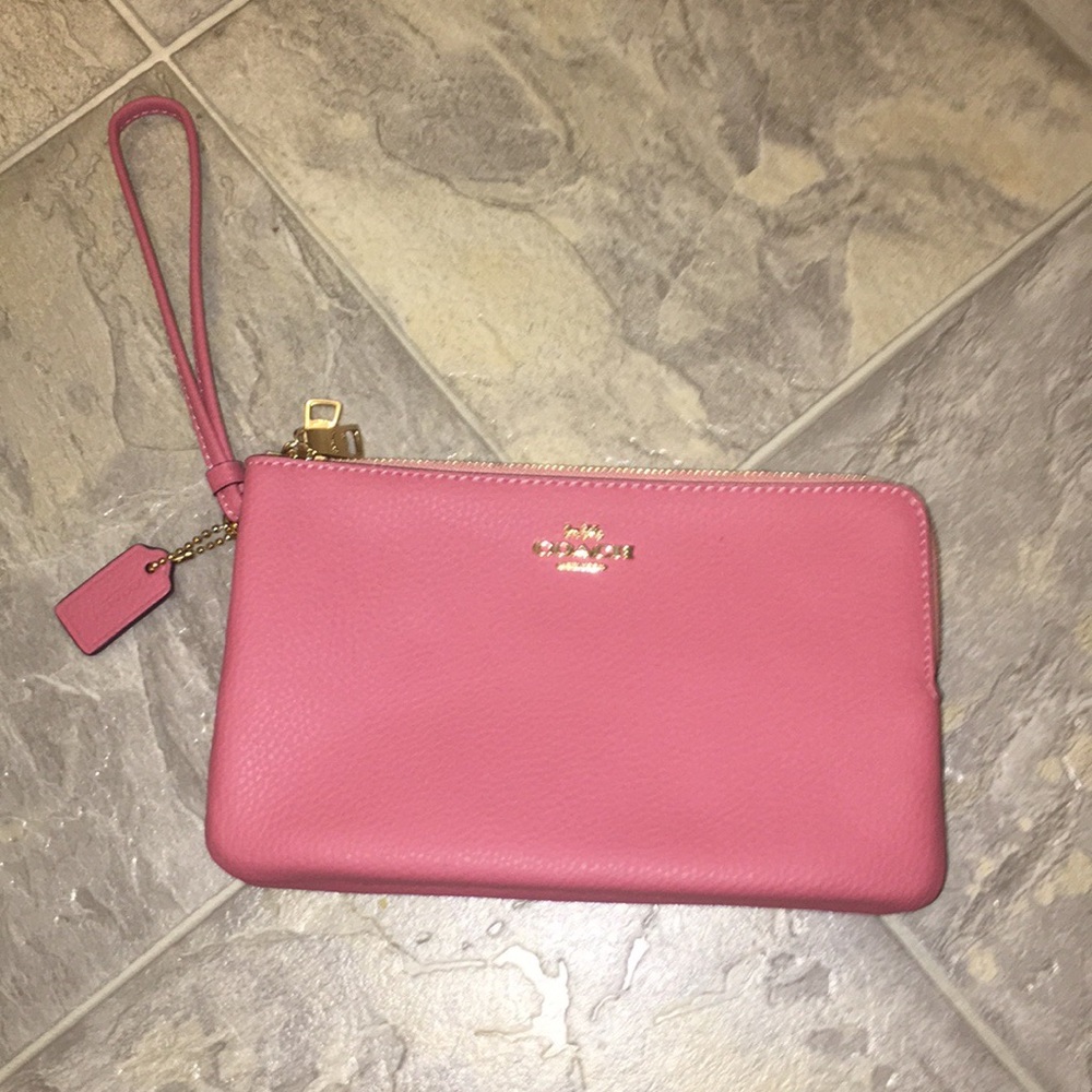 Coach Double Zip Wristlet w Gold Detailing